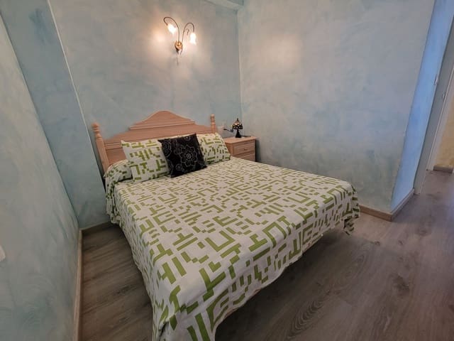 3 bedroom Apartment for sale in Puerto, Calpe / Calp with garage - € 229,500 (Ref: 8786026)