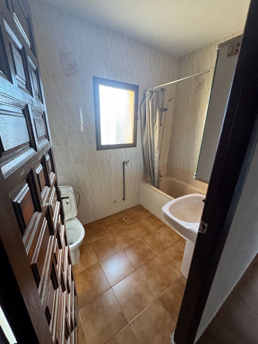 6 bedroom Villa for sale in Calpe / Calp with pool garage - € 450,000 (Ref: 8985408)