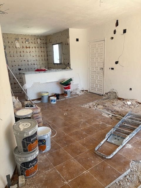 6 soverom Villa til salgs i Calpe / Calp med svømmebasseng garasje - € 450 000 (Ref: 8985408)