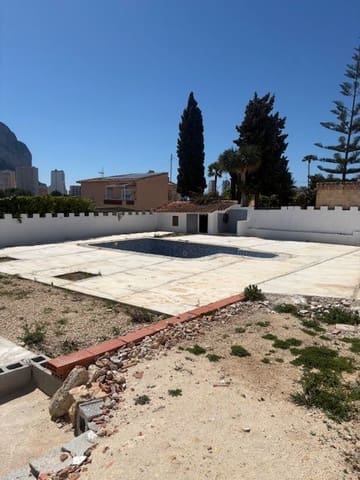 6 soverom Villa til salgs i Calpe / Calp med svømmebasseng garasje - € 450 000 (Ref: 8985408)