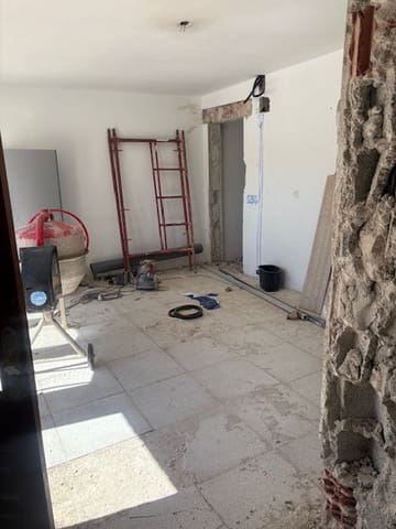6 soverom Villa til salgs i Calpe / Calp med svømmebasseng garasje - € 450 000 (Ref: 8985408)