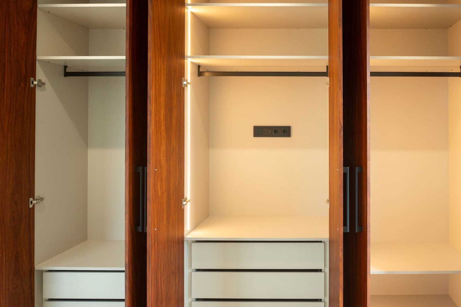 4 bedroom Villa for sale in Calpe / Calp with pool garage - € 1,370,000 (Ref: 9129447)