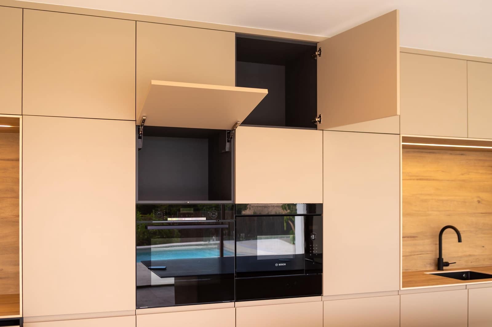 4 bedroom Villa for sale in Calpe / Calp with pool garage - € 1,370,000 (Ref: 9129447)