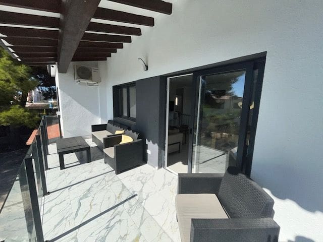 5 chambre Villa/Maison à vendre à Calpe / Calp avec garage - 749 000 € (Ref: 9209042)