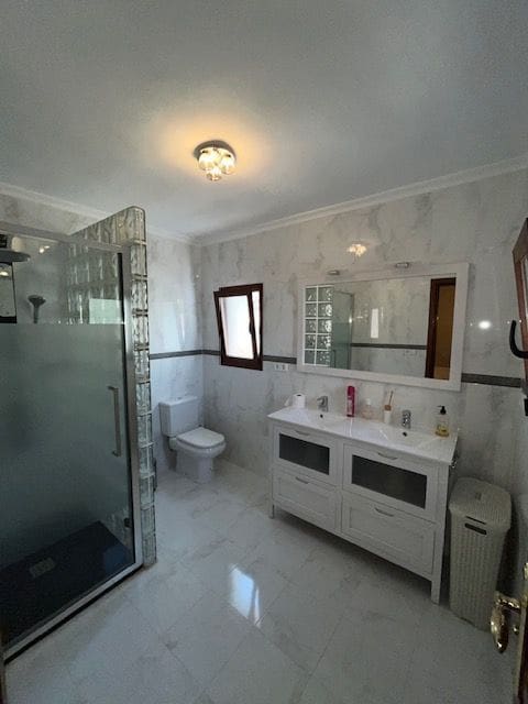 4 makuuhuone Huvila myytävänä paikassa Calpe / Calp mukana uima-altaan 
autotalli - 840 000 € (Ref: 9308197)