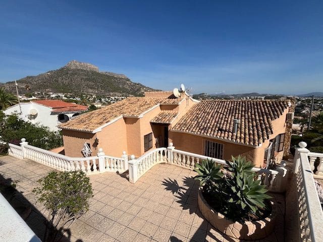 4 makuuhuone Huvila myytävänä paikassa Maryvilla, Calpe / Calp mukana uima-altaan 
autotalli - 840 000 € (Ref: 9308197)