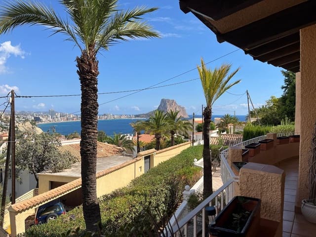 4 makuuhuone Huvila myytävänä paikassa Maryvilla, Calpe / Calp mukana uima-altaan 
autotalli - 840 000 € (Ref: 9308197)