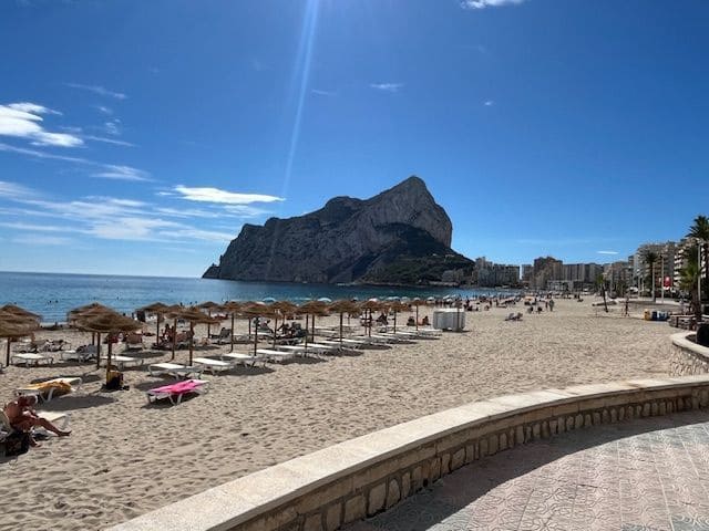 2 Zimmer Apartment zu verkaufen in Calpe / Calp mit Pool - 315.000 € (Ref: 9330064)