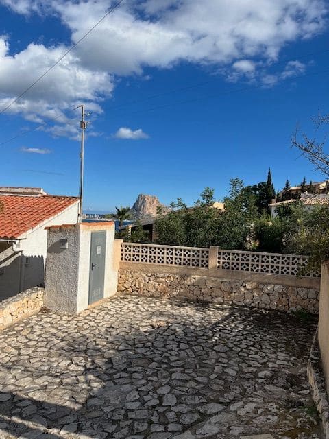 3 slaapkamer Villa te koop in Calpe / Calp met zwembad garage - € 525.000 (Ref: 9353111)