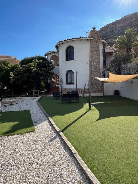 3 slaapkamer Villa te koop in Calpe / Calp met zwembad garage - € 525.000 (Ref: 9353111)