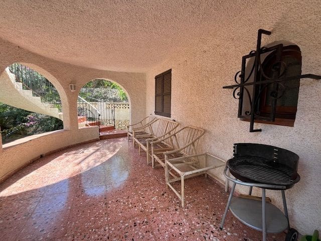 3 slaapkamer Villa te koop in Calpe / Calp met zwembad garage - € 525.000 (Ref: 9353111)