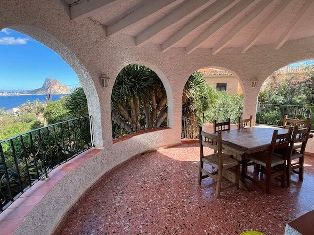 3 slaapkamer Villa te koop in Calpe / Calp met zwembad garage - € 525.000 (Ref: 9353111)