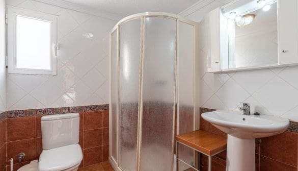 7 makuuhuone Huvila myytävänä paikassa Calpe / Calp mukana uima-altaan 
autotalli - 690 000 € (Ref: 9358831)