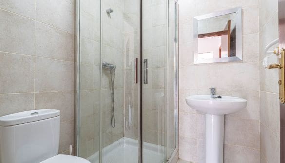 7 makuuhuone Huvila myytävänä paikassa Calpe / Calp mukana uima-altaan 
autotalli - 690 000 € (Ref: 9358831)