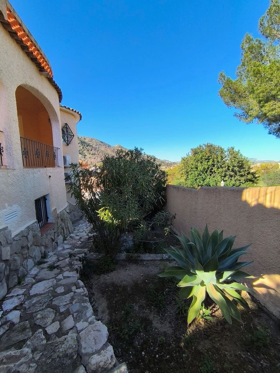 4 chambre Villa/Maison à vendre à Calpe / Calp avec piscine garage - 495 000 € (Ref: 9374924)