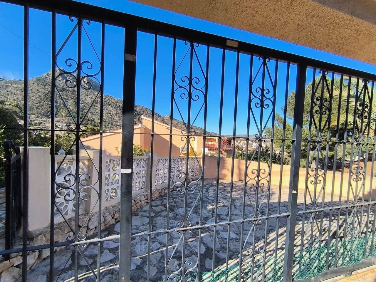 4 chambre Villa/Maison à vendre à Calpe / Calp avec piscine garage - 495 000 € (Ref: 9374924)