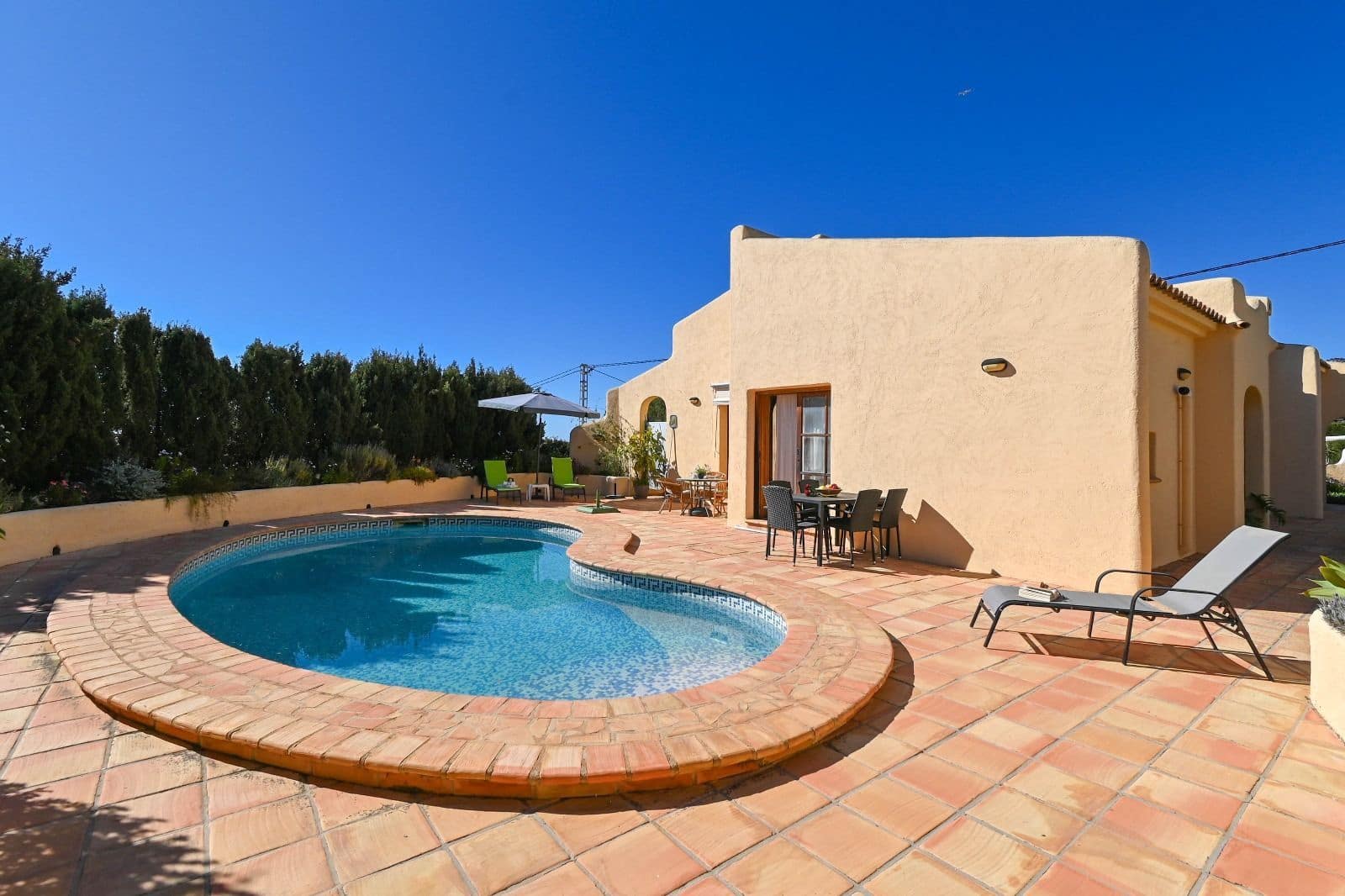 4 sovrum Villa till salu i Calpe / Calp med pool garage - 670 000 € (Ref: 9374925)