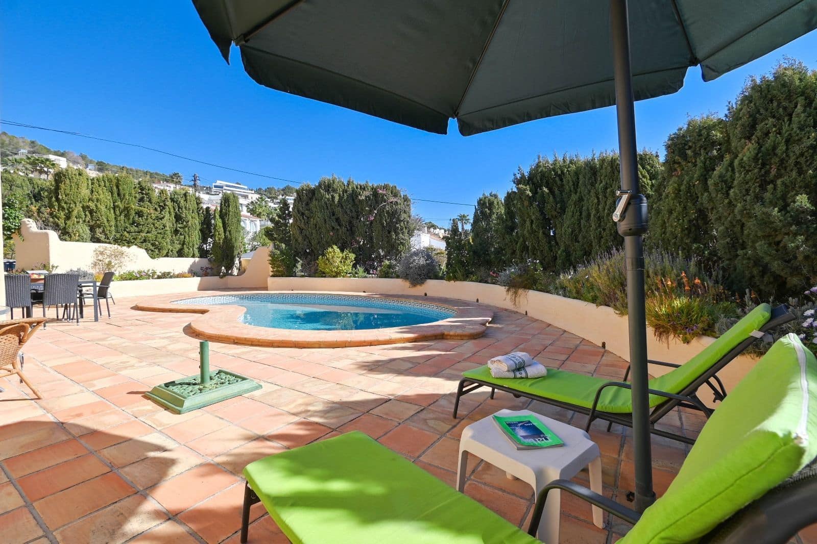4 sovrum Villa till salu i Calpe / Calp med pool garage - 670 000 € (Ref: 9374925)