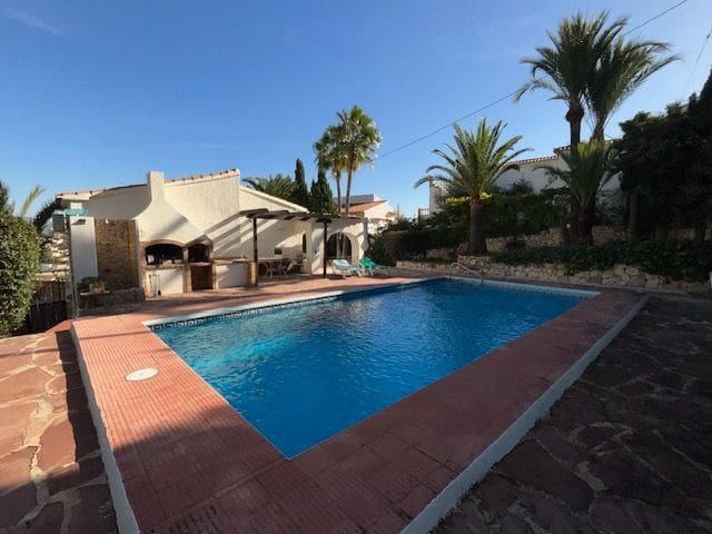 4 chambre Villa/Maison à vendre à Maryvilla, Calpe / Calp avec garage - 590 000 € (Ref: 9385075)