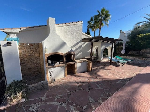 4 chambre Villa/Maison à vendre à Maryvilla, Calpe / Calp avec garage - 590 000 € (Ref: 9385075)