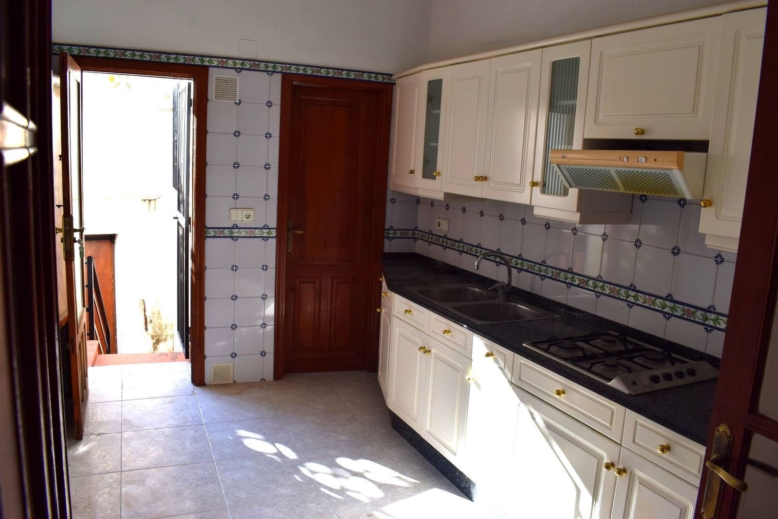 4 Zimmer Haus zu verkaufen in Calpe / Calp - 264.000 € (Ref: 9406183)