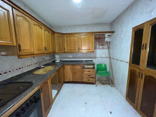 6 slaapkamer Huis te koop in Calpe / Calp - € 209.000 (Ref: 9406185)