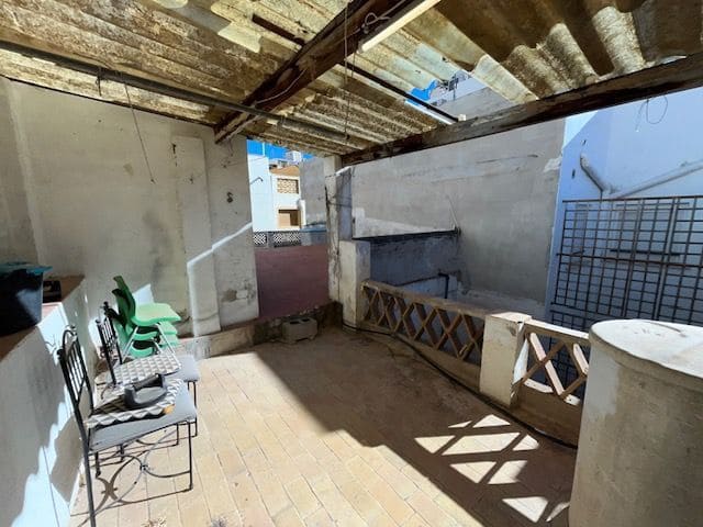 6 slaapkamer Huis te koop in Calpe / Calp - € 209.000 (Ref: 9406185)