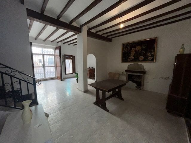4 soveværelse Villa til salg i Pueblo, Calpe / Calp - € 264.000 (Ref: 9535484)