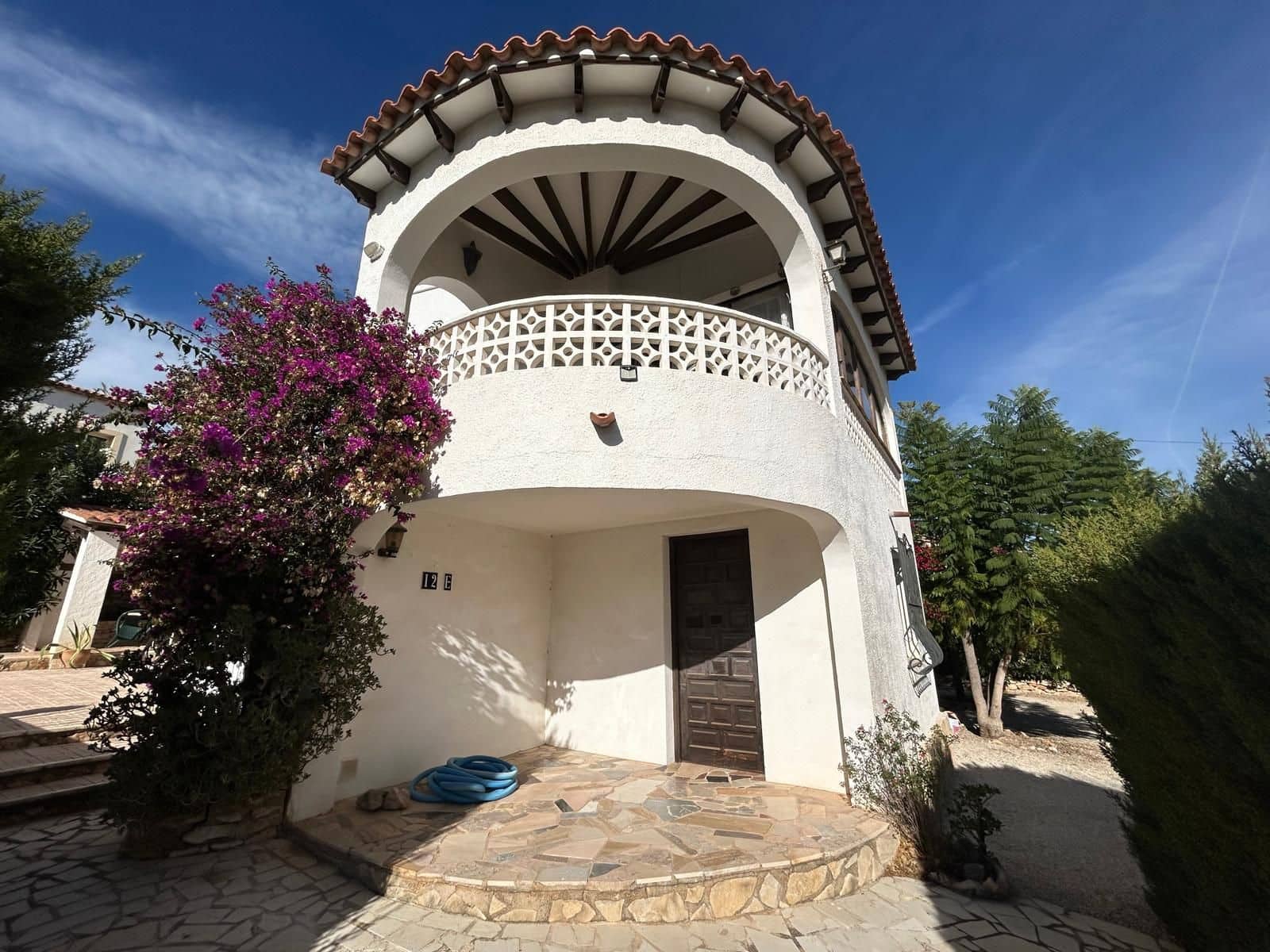 3 sypialnia Willa na sprzedaż w Calpe / Calp z basenem garażem - 450 000 € (Ref: 9540683)
