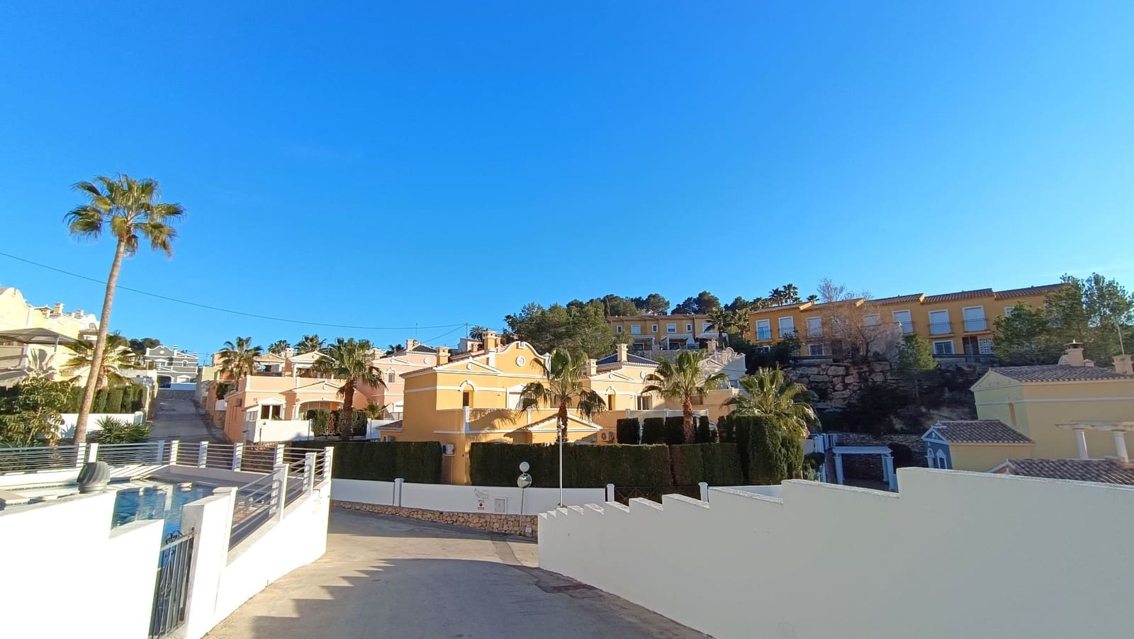 2 soveværelse Bungalow til salg i Calpe / Calp med swimmingpool garage - € 285.000 (Ref: 9685973)