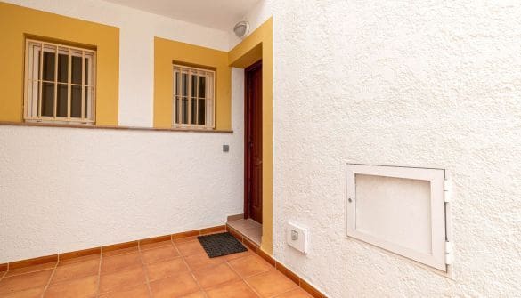 2 soverom Bungalow til salgs i Calpe / Calp med svømmebasseng garasje - € 225 000 (Ref: 9780071)