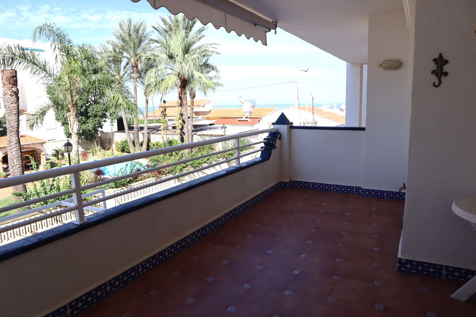 Apartamento de 2 habitaciones en Dénia en venta con piscina garaje - 320.000 € (Ref: 10163601)