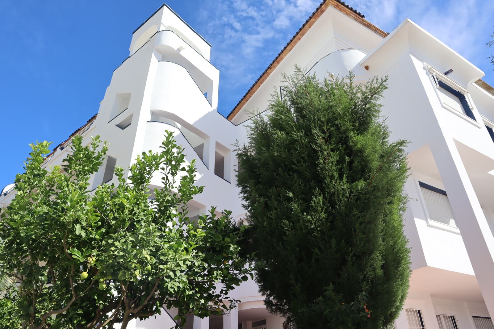 Apartamento de 2 habitaciones en Dénia en venta con piscina garaje - 320.000 € (Ref: 10163601)
