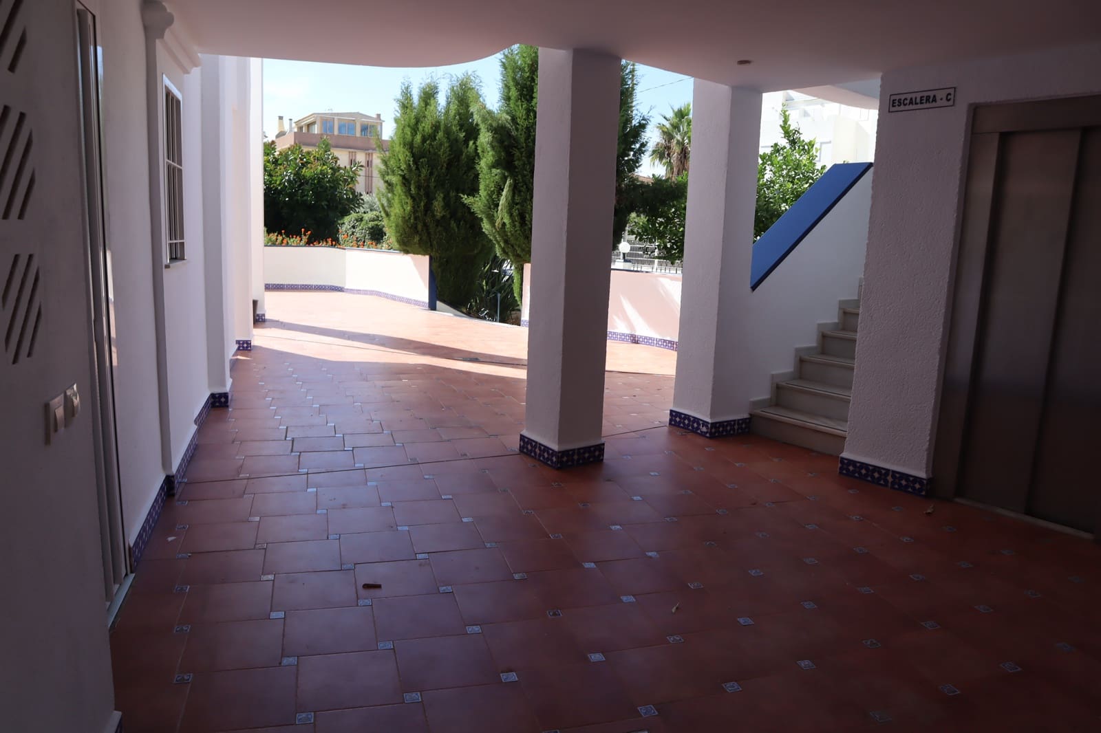 Apartamento de 2 habitaciones en Dénia en venta con piscina garaje - 320.000 € (Ref: 10163601)