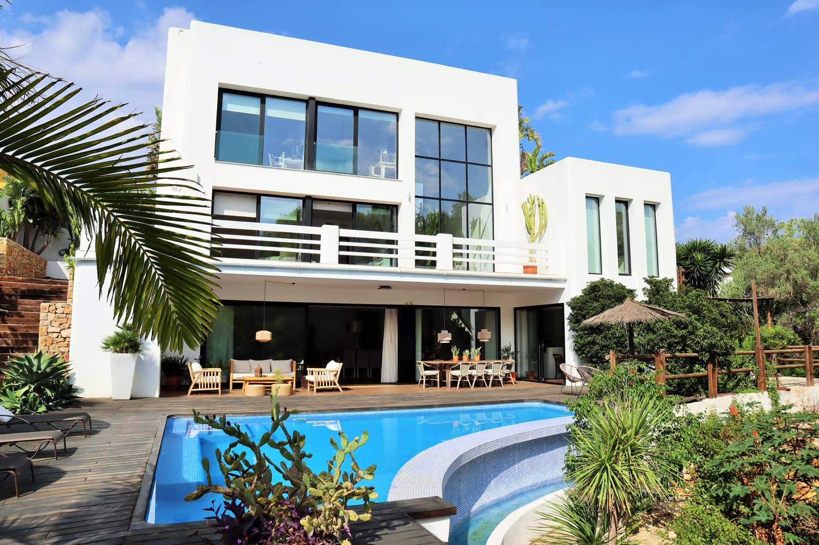 4 soveværelse Villa til salg i Denia med swimmingpool - € 1.370.000 (Ref: 8555090)