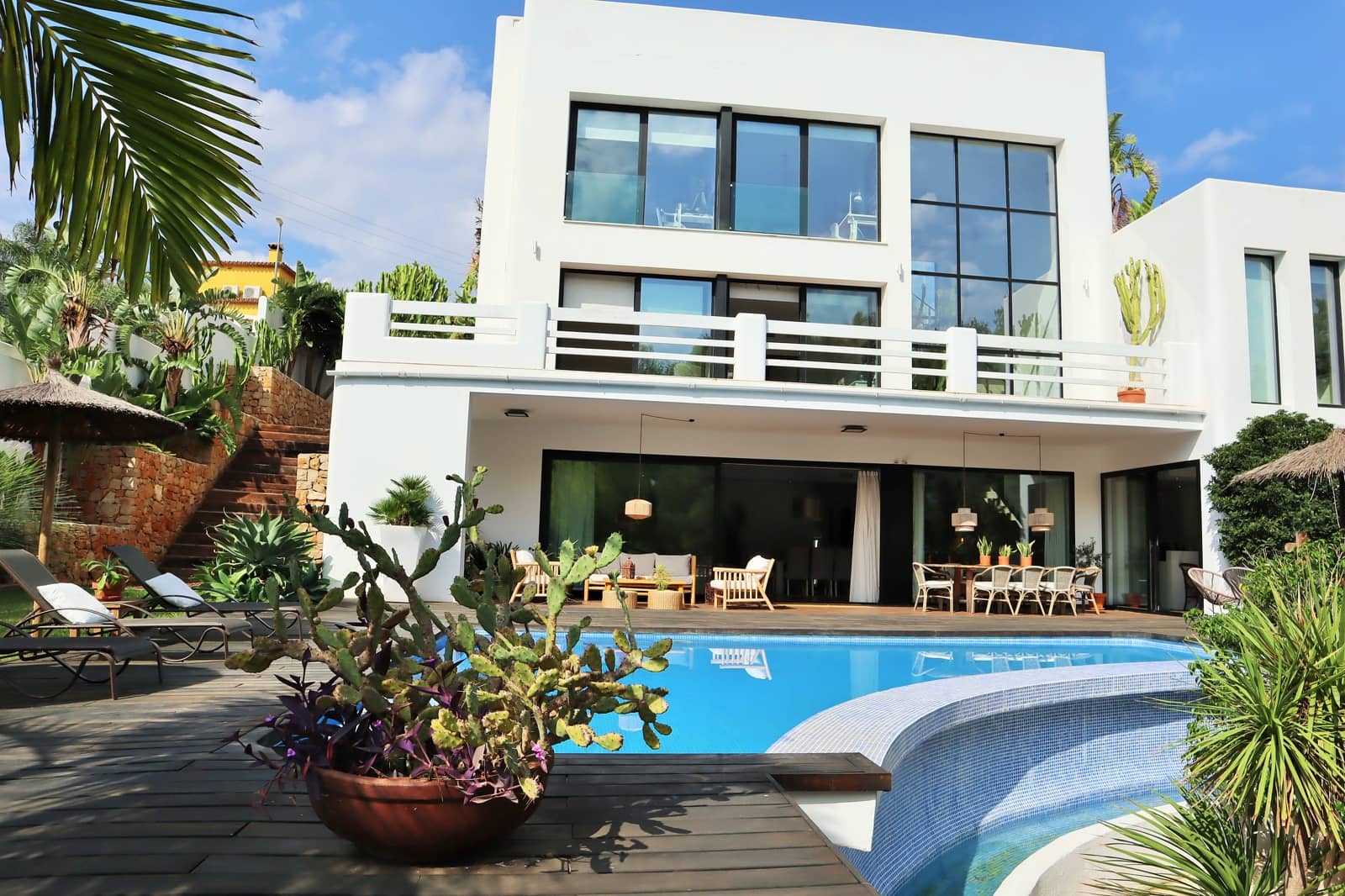 4 soveværelse Villa til salg i Denia med swimmingpool - € 1.370.000 (Ref: 8555090)