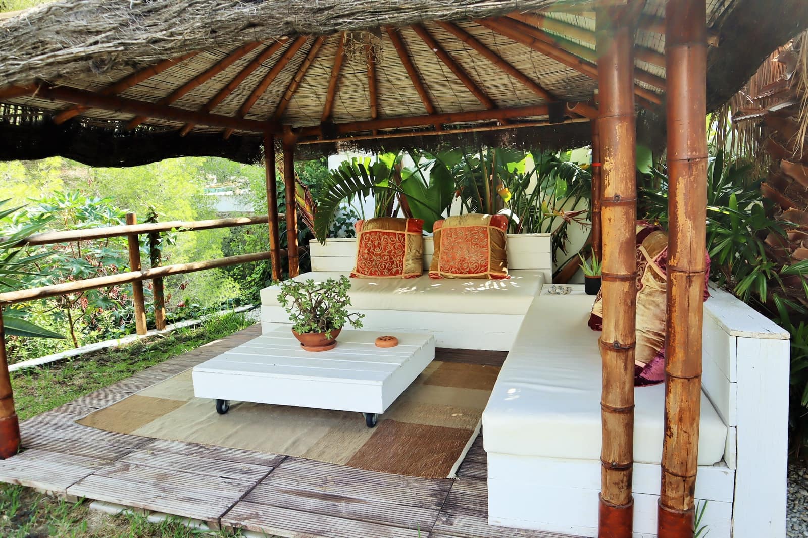 4 soveværelse Villa til salg i Denia med swimmingpool - € 1.370.000 (Ref: 8555090)