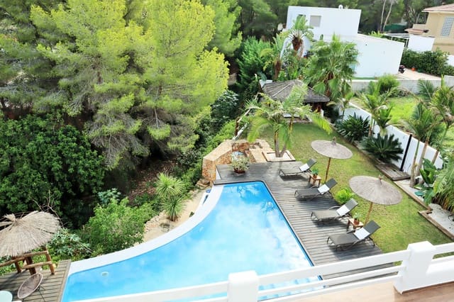 4 soveværelse Villa til salg i Dénia med swimmingpool - € 1.370.000 (Ref: 8555090)