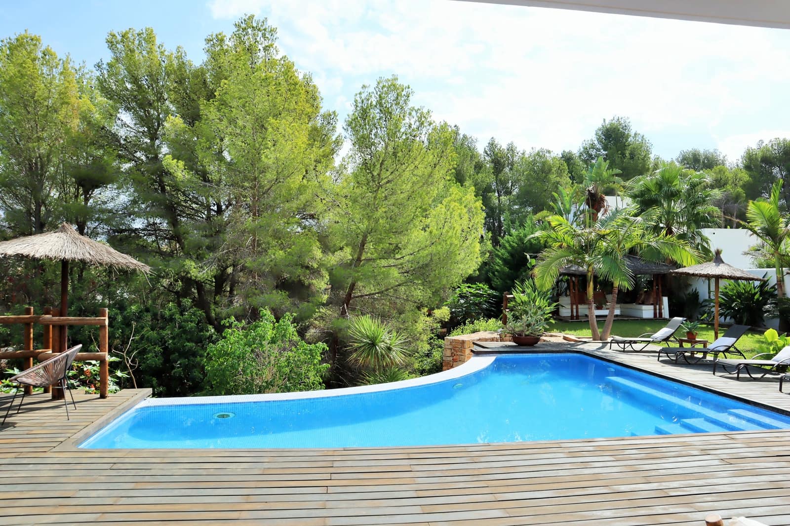 4 soveværelse Villa til salg i Denia med swimmingpool - € 1.370.000 (Ref: 8555090)