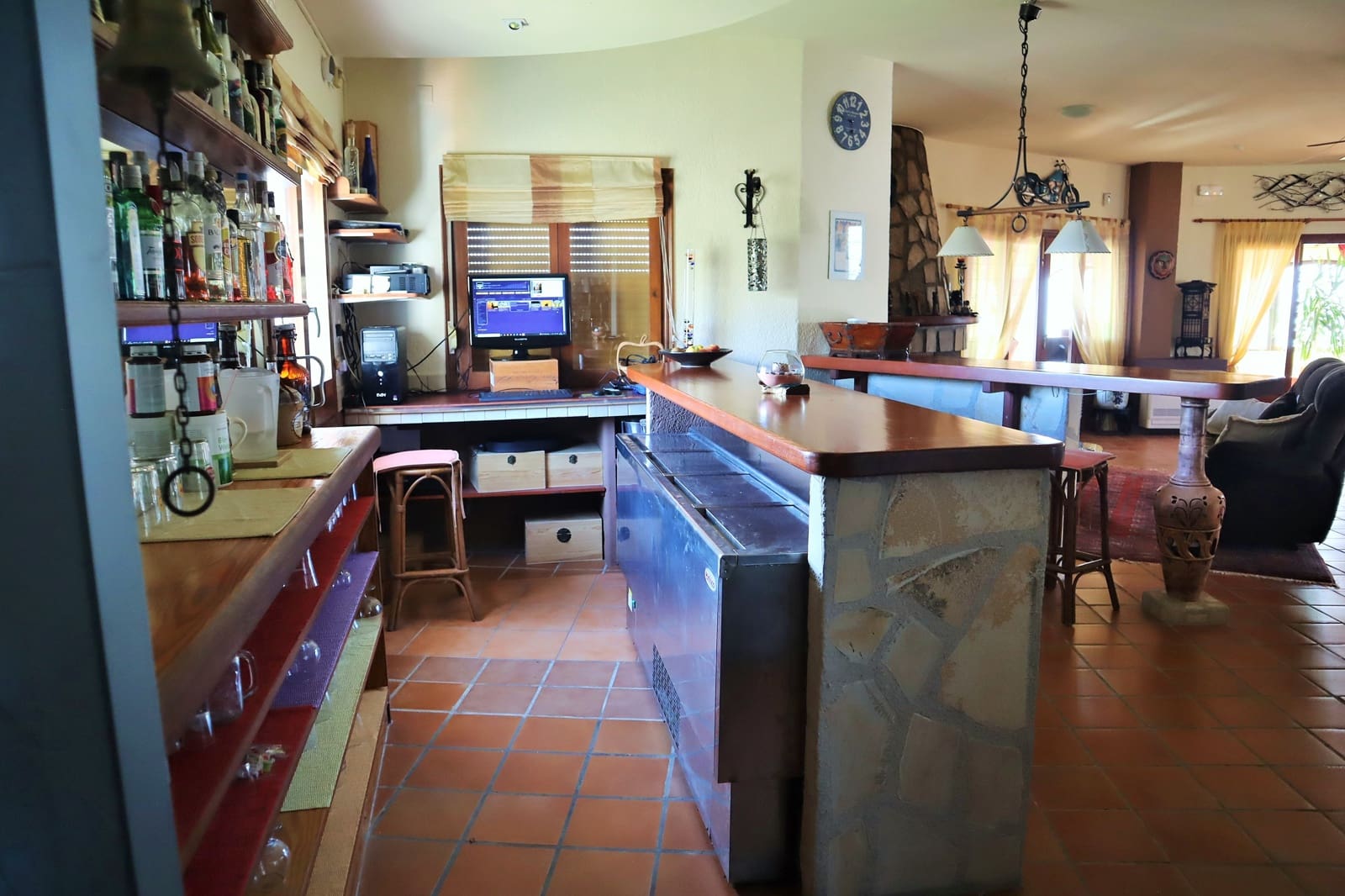 Bar/Restaurante de 2 habitaciones en Sanet i Negrals en venta - 550.000 € (Ref: 9357445)