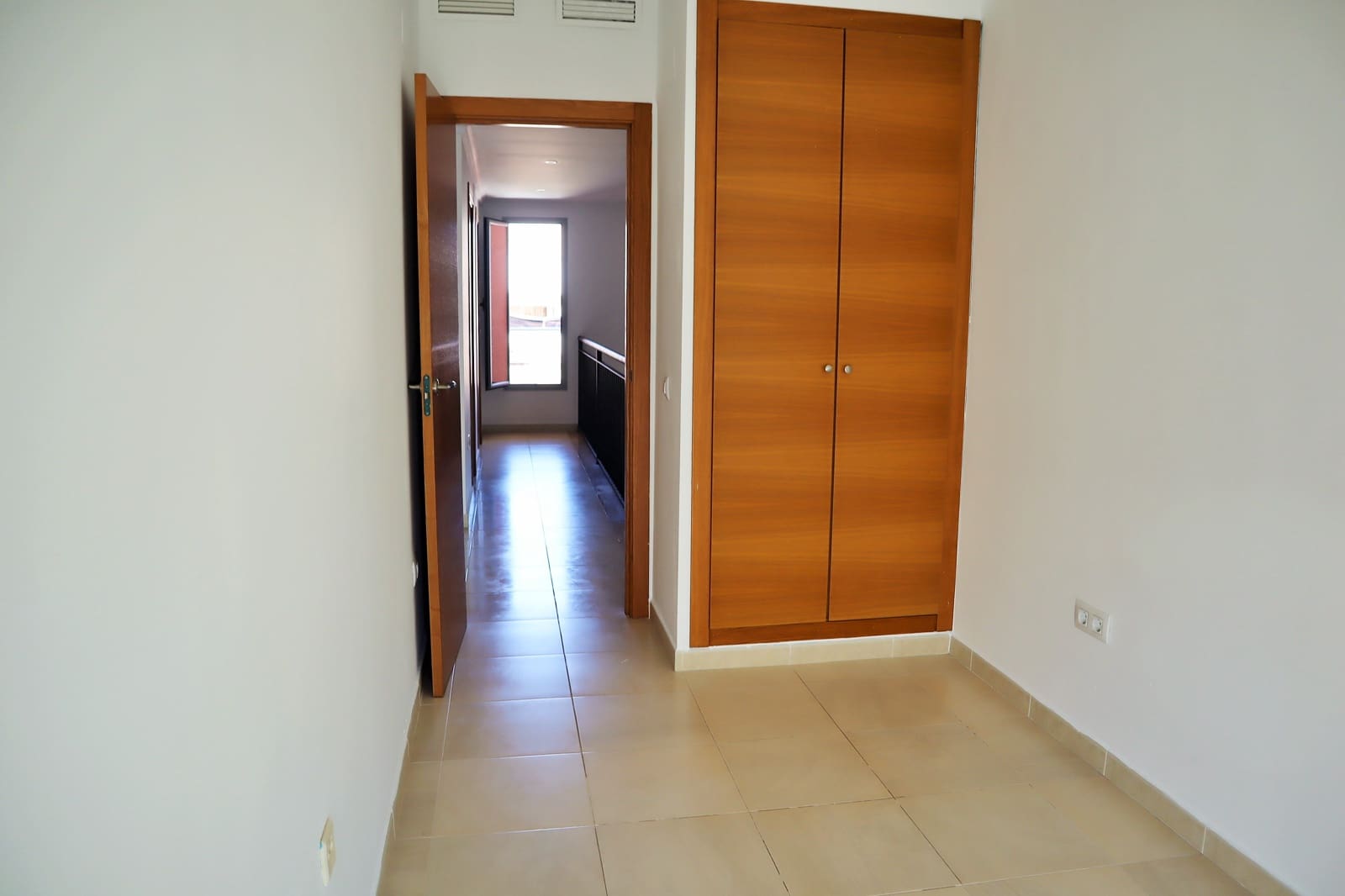 3 sovrum Bungalow att hyra i Beniarbeig - 800 € (Ref: 9386424)