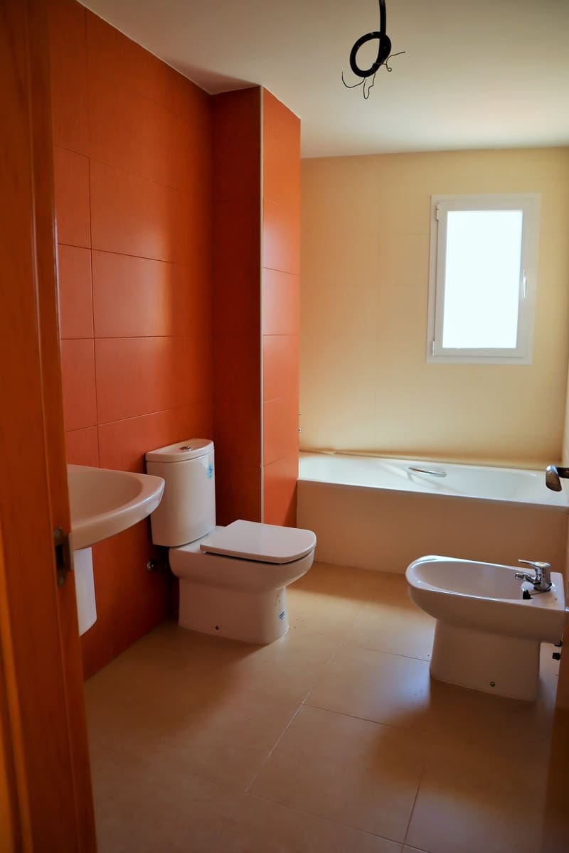 2 bedroom Apartment for rent in Beniarbeig - € 750 (Ref: 9386690)