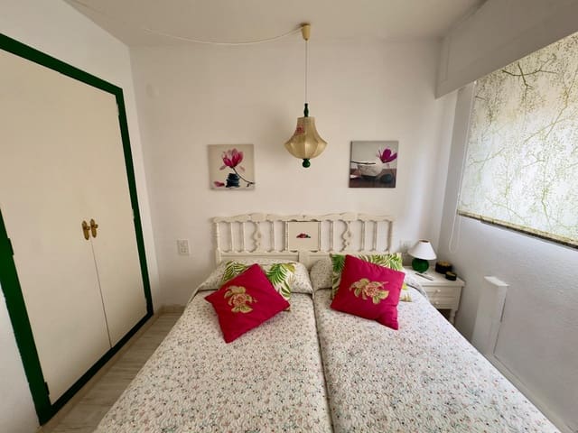 Apartamento de 3 habitaciones en Gandia en alquiler con piscina garaje - 850 € (Ref: 10047301)