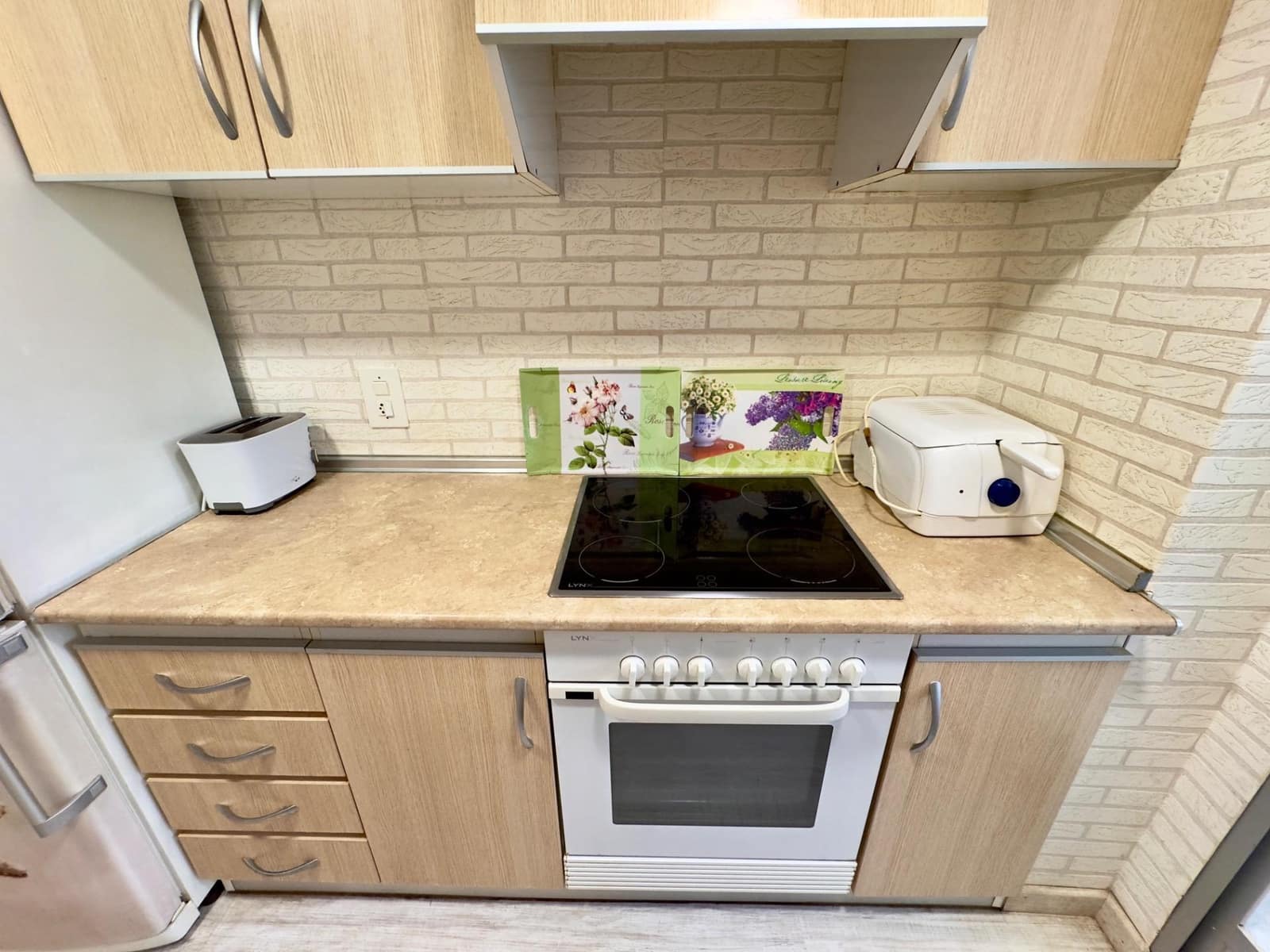 Apartamento de 3 habitaciones en Gandia en alquiler con piscina garaje - 850 € (Ref: 10047301)