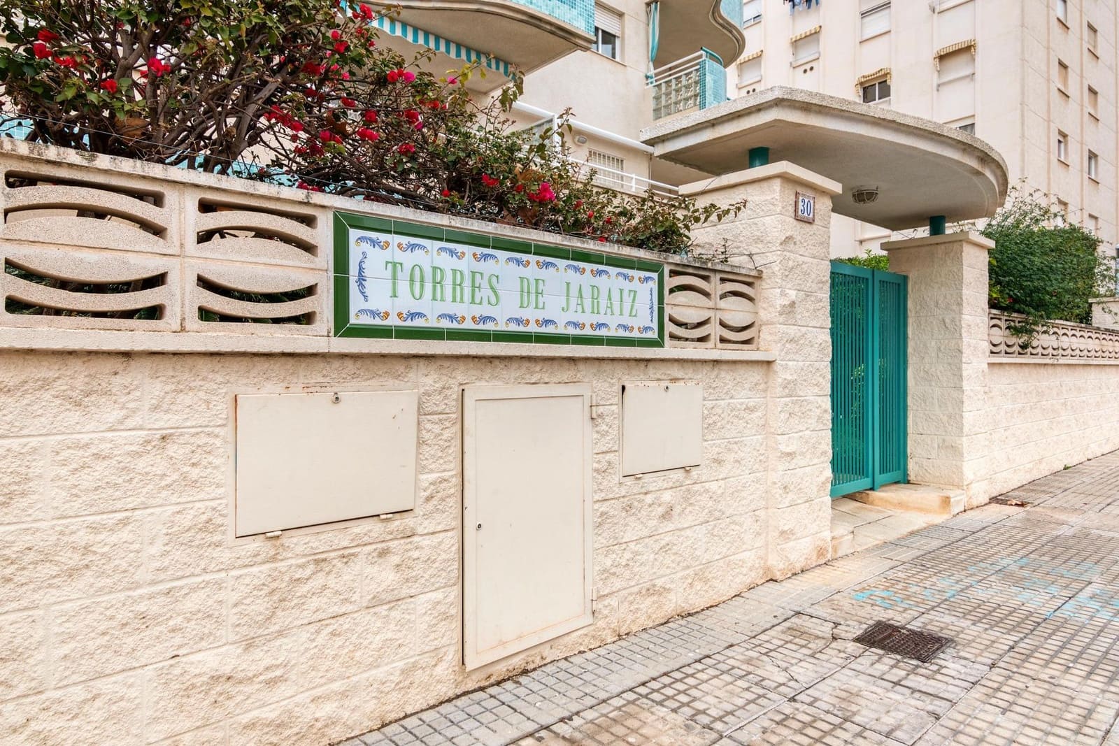 Piso de 2 habitaciones en Gandia en alquiler con piscina - 3.100 € (Ref: 6390691)