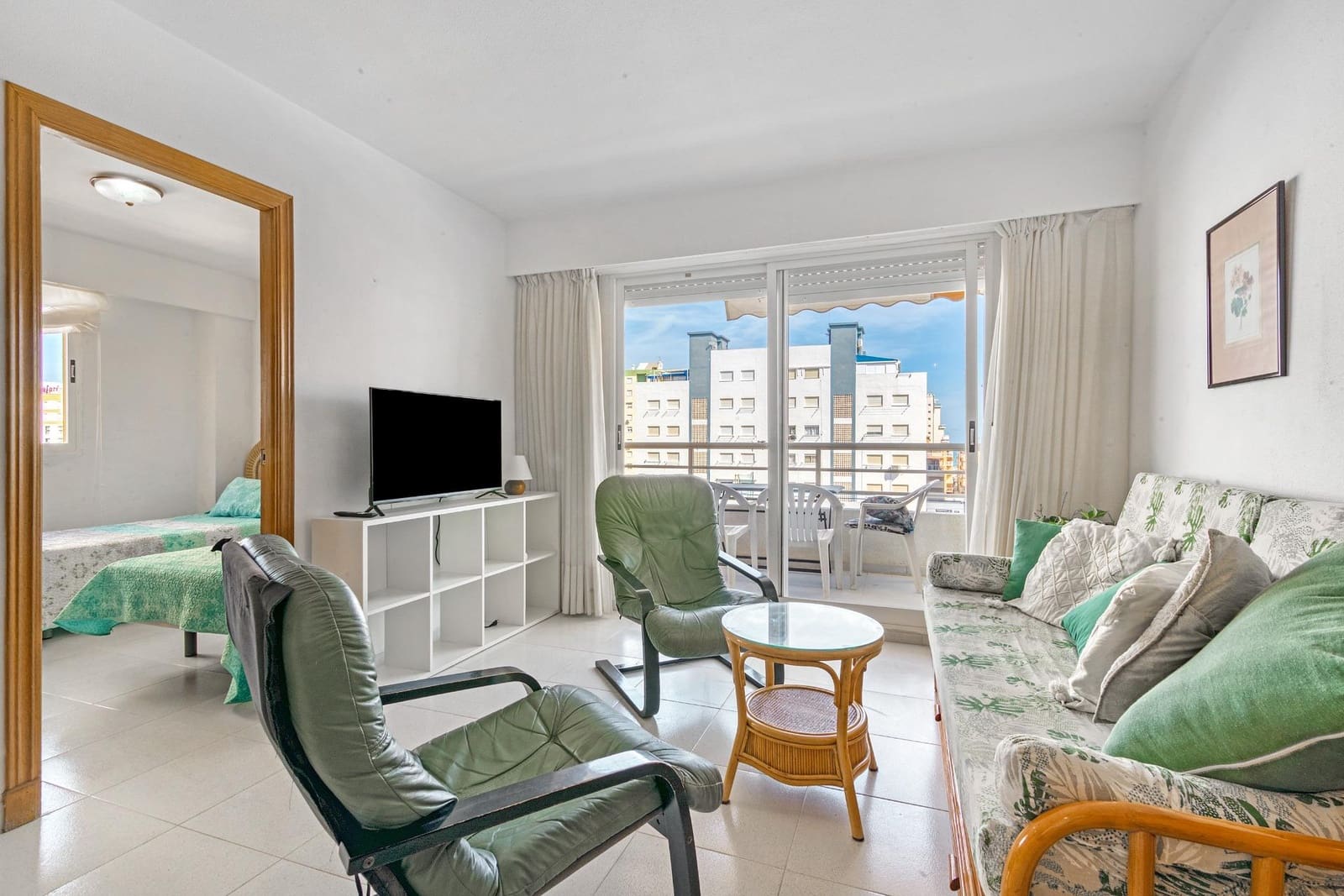 1 bedroom Apartment for rent in Gandia with pool - € 2,200 (Ref: 6390693)