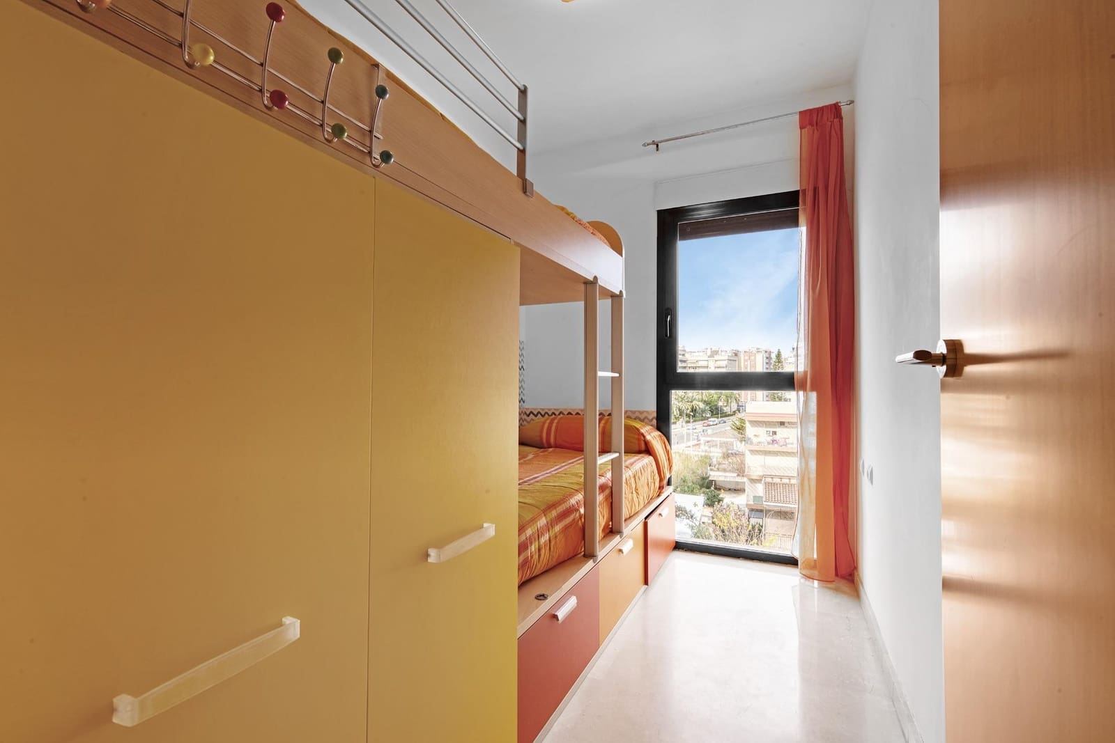 3 sypialnia Apartament do wynajęcia w Gandia z basenem - 4 100 € (Ref: 6390701)