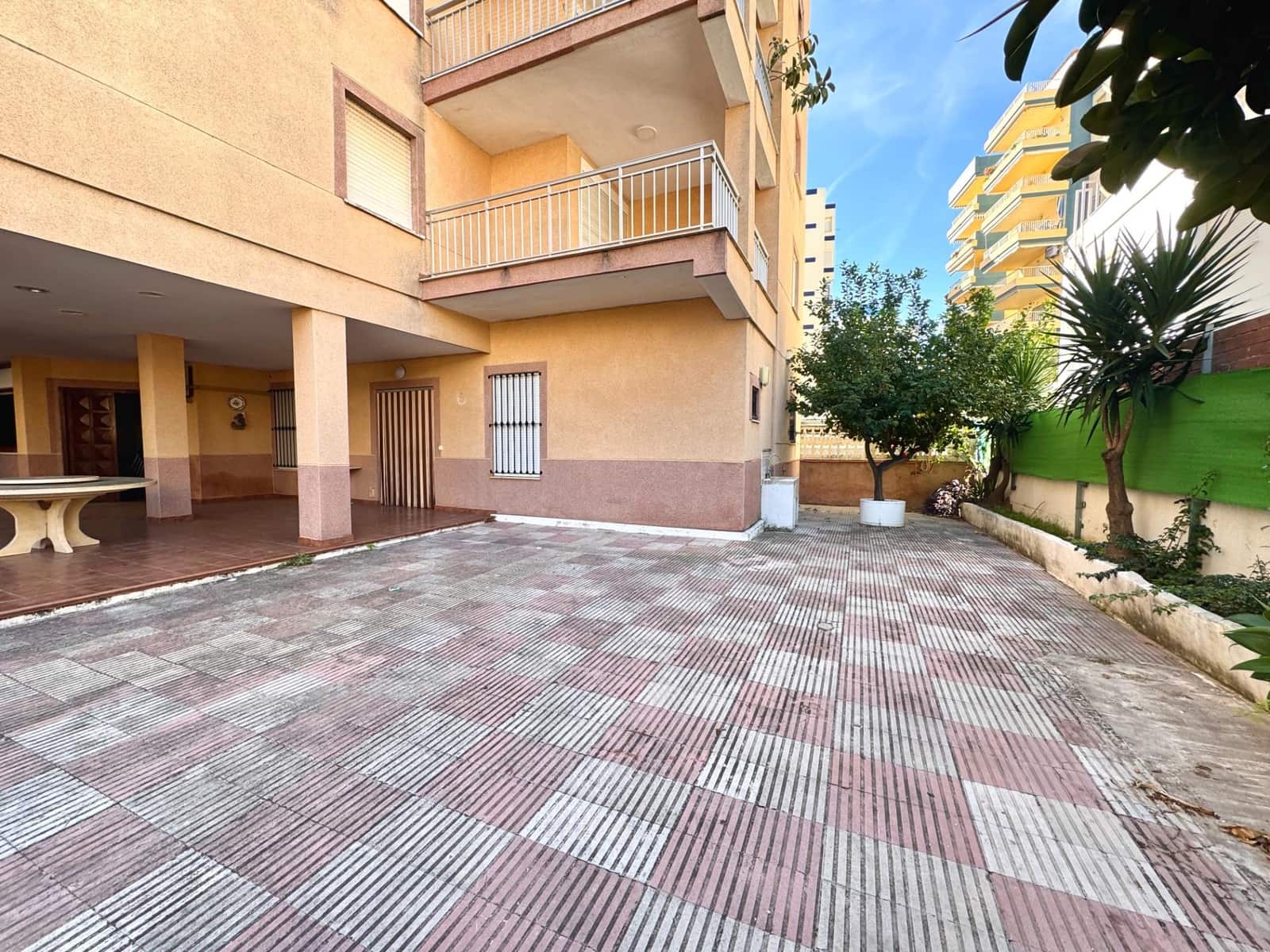 4 soveværelse Strandlejlighed til salg i Gandia med garage - € 295.000 (Ref: 8680937)