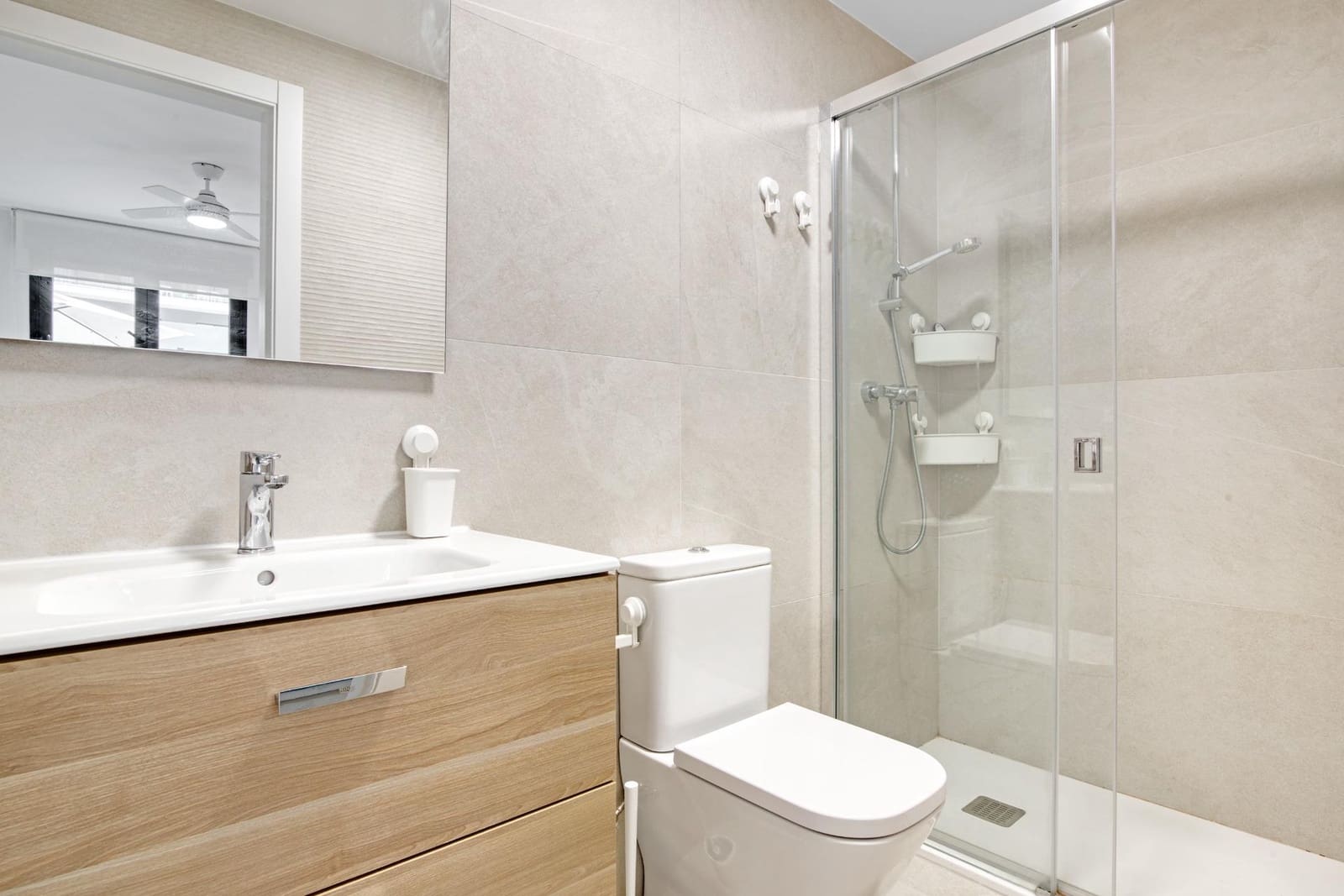 Apartamento de 2 habitaciones en Gandia en alquiler con piscina garaje - 4.200 € (Ref: 8680942)