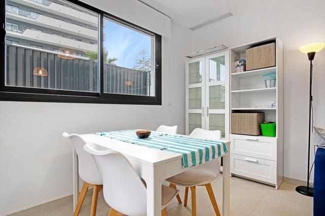 Apartamento de 2 habitaciones en Gandia en alquiler con piscina garaje - 4.200 € (Ref: 8680942)